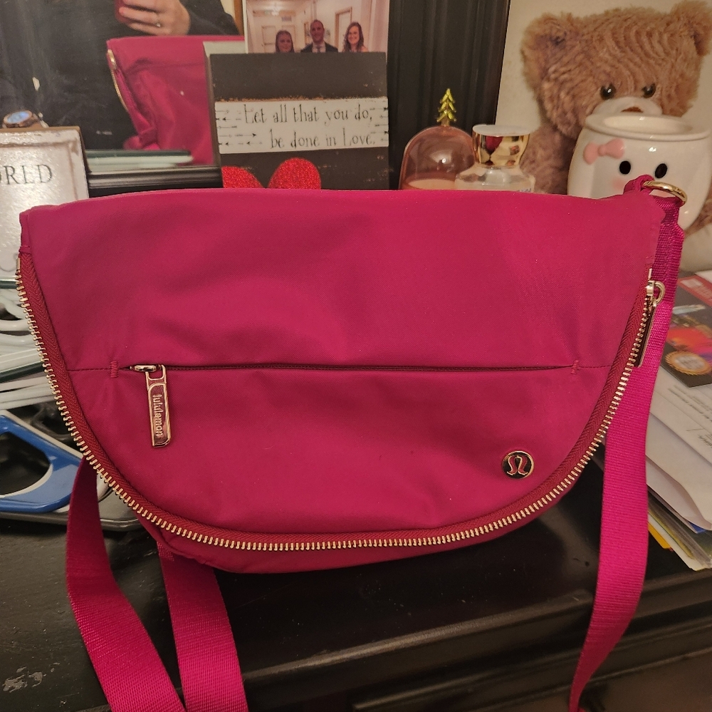 lululemon athletica Fuchsia Crossbody Bag